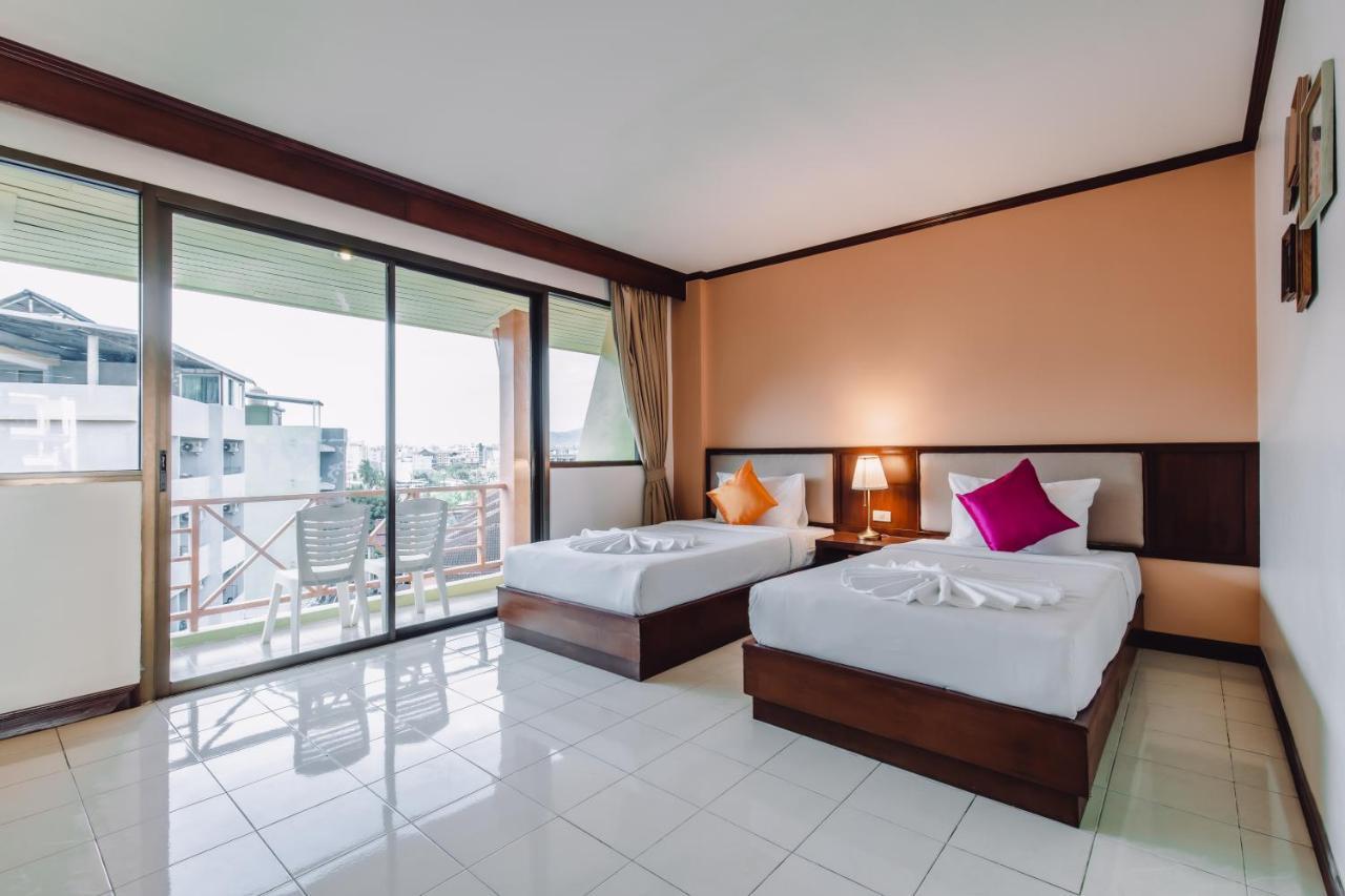 Bauman Ville Hotel Phuket Exterior foto